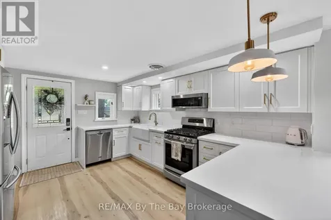 1416 River Road West Wasaga Beach ON L9Z 2W5