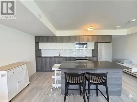 575 Bloor Street East Toronto (north St. James Town) ON M4W 0B2