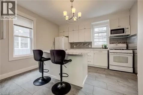 25 John Street Cambridge ON N1S 2V3