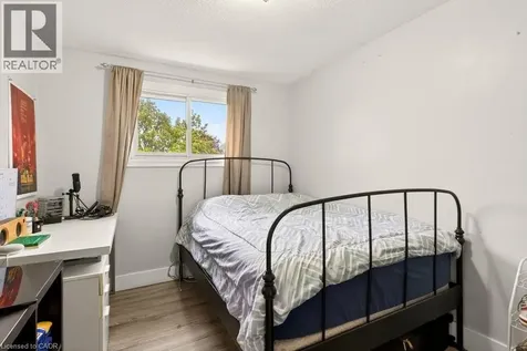 120 Chilton Drive Hamilton ON L8J 1M5