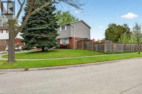 120 Chilton Drive Hamilton ON L8J 1M5
