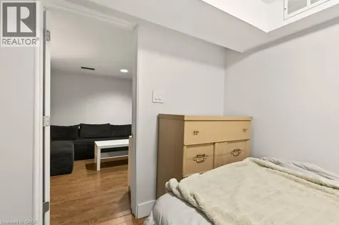120 Chilton Drive Hamilton ON L8J 1M5