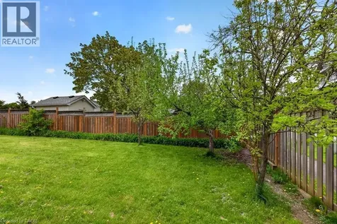 120 Chilton Drive Hamilton ON L8J 1M5