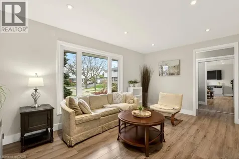 120 Chilton Drive Hamilton ON L8J 1M5