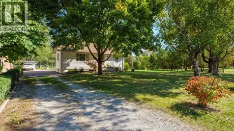 4054 Roseland Drive West Windsor ON N9G 1Z8