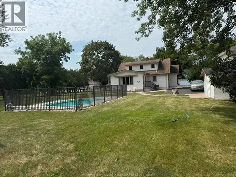 4054 Roseland Drive West Windsor ON N9G 1Z8