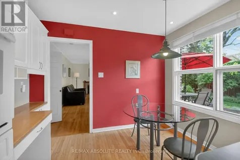 1953 Mulberry Crescent Ottawa ON K1J 8J8