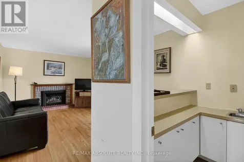 1953 Mulberry Crescent Ottawa ON K1J 8J8