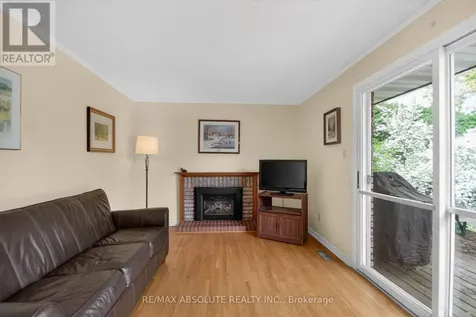 1953 Mulberry Crescent Ottawa ON K1J 8J8