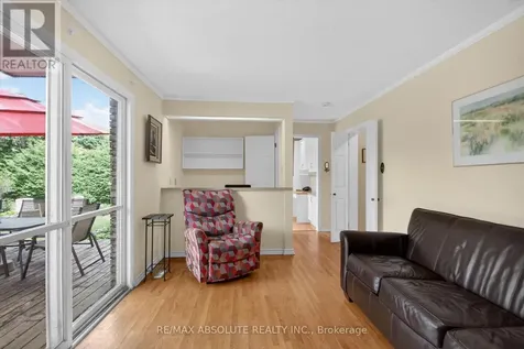 1953 Mulberry Crescent Ottawa ON K1J 8J8