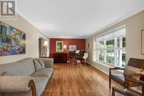 1953 Mulberry Crescent Ottawa ON K1J 8J8