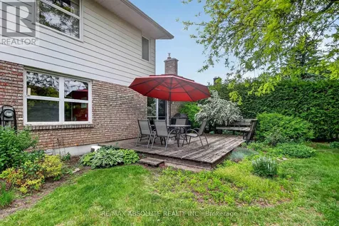 1953 Mulberry Crescent Ottawa ON K1J 8J8
