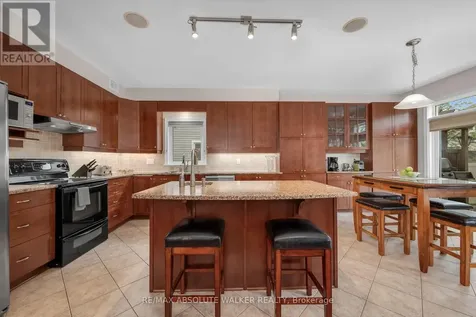 299 Bradwell Way Ottawa ON K1T 0G6