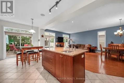 299 Bradwell Way Ottawa ON K1T 0G6