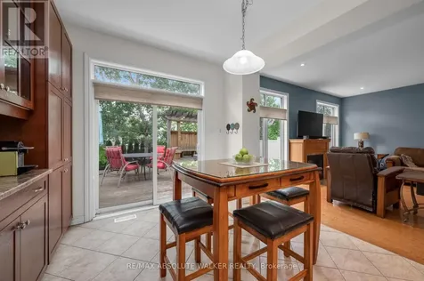 299 Bradwell Way Ottawa ON K1T 0G6