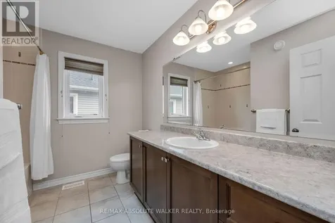 299 Bradwell Way Ottawa ON K1T 0G6