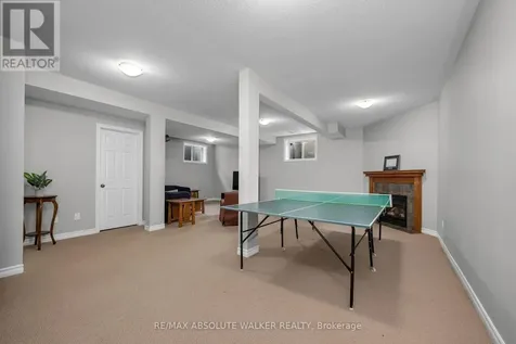 299 Bradwell Way Ottawa ON K1T 0G6