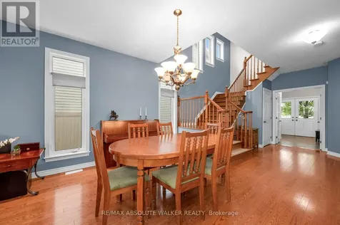299 Bradwell Way Ottawa ON K1T 0G6