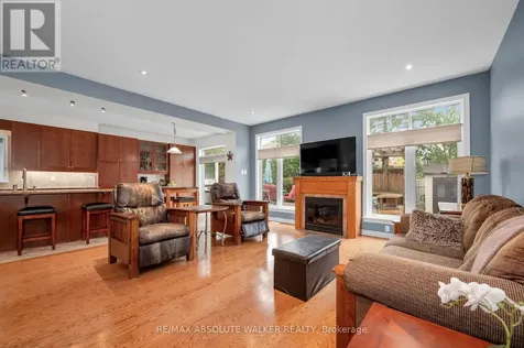 299 Bradwell Way Ottawa ON K1T 0G6