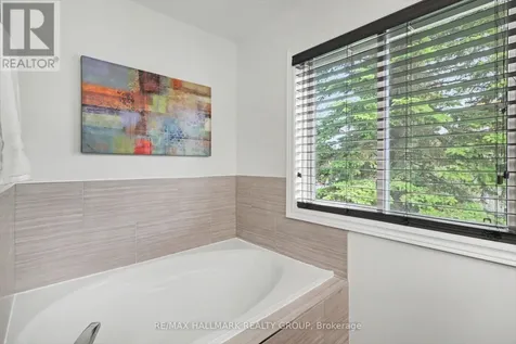 27 Sandcliffe Terrace Ottawa ON K2G 5Y2
