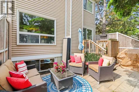 27 Sandcliffe Terrace Ottawa ON K2G 5Y2