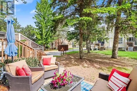 27 Sandcliffe Terrace Ottawa ON K2G 5Y2