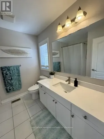 178 West Oak Trail Kitchener ON N2R 0J3