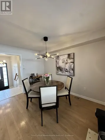 178 West Oak Trail Kitchener ON N2R 0J3