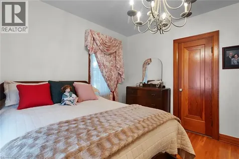119 Church Street East Delhi ON N4B 1T6