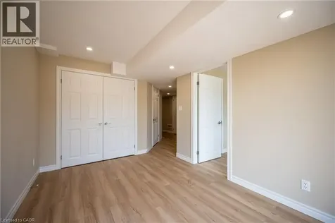 261 Benninger Drive Kitchener ON N2E 0K2
