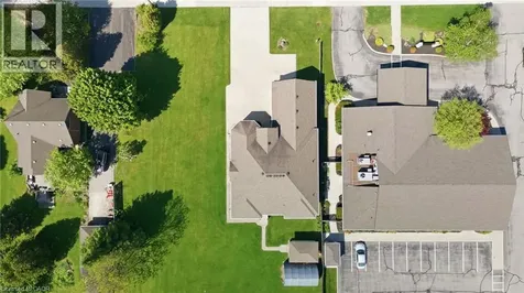281 Stone Church Road West Hamilton ON L9B 1A2