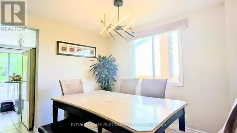 630 Pinerow Crescent Waterloo ON N2T 2K8