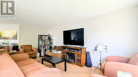 630 Pinerow Crescent Waterloo ON N2T 2K8