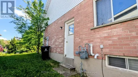 630 Pinerow Crescent Waterloo ON N2T 2K8