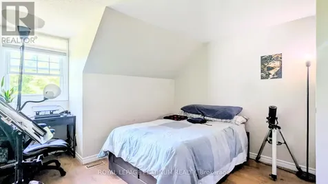 630 Pinerow Crescent Waterloo ON N2T 2K8