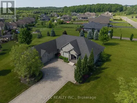 29 Westlake Boulevard Brantford ON N3T 0E1