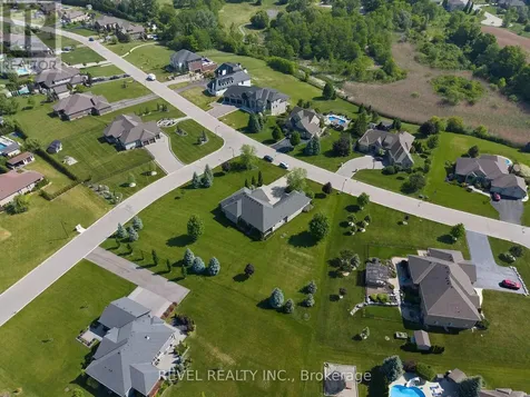 29 Westlake Boulevard Brantford ON N3T 0E1