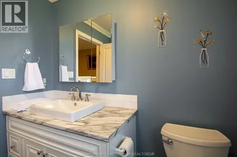 227 Bristol Drive Chatham ON N7M 6K9