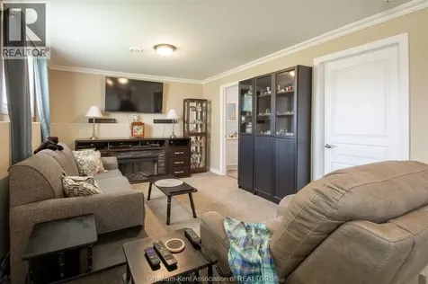 227 Bristol Drive Chatham ON N7M 6K9