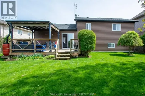 227 Bristol Drive Chatham ON N7M 6K9