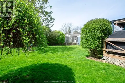 227 Bristol Drive Chatham ON N7M 6K9