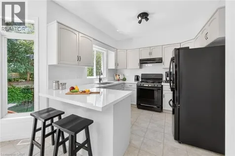 72 Beardmore Crescent Acton ON L7J 2Z1