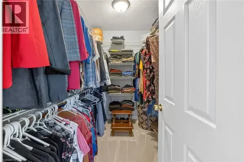 72 Beardmore Crescent Acton ON L7J 2Z1