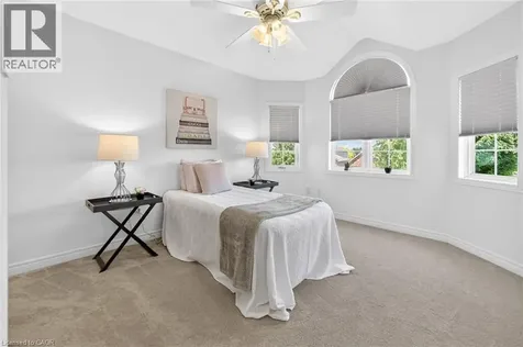 72 Beardmore Crescent Acton ON L7J 2Z1