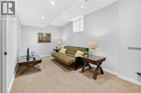 72 Beardmore Crescent Acton ON L7J 2Z1