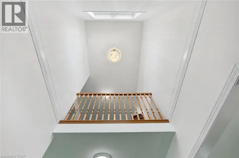 72 Beardmore Crescent Acton ON L7J 2Z1
