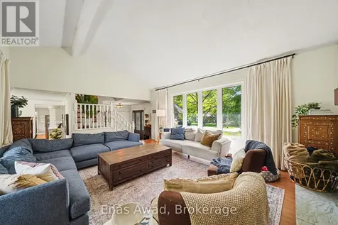 5441 West River Drive Ottawa ON K4M 1G5