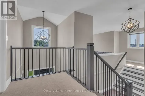 18 Thompson Court Tillsonburg ON N4G 0G3