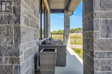 18 Thompson Court Tillsonburg ON N4G 0G3