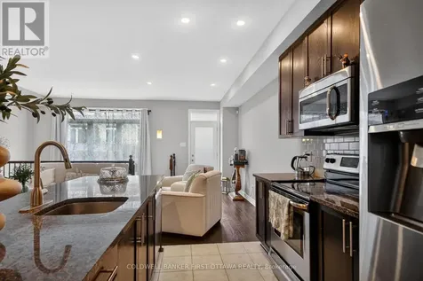 906 Littlerock Street Ottawa ON K1T 0N2